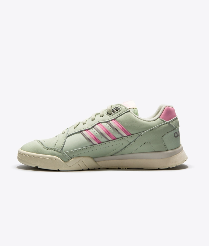 AR TRAINER 'LINE GREEN/TRUE PINK/OFF WHITE'