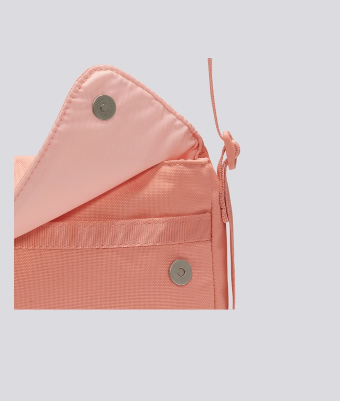 W Nsw Futura 365 Crossbody