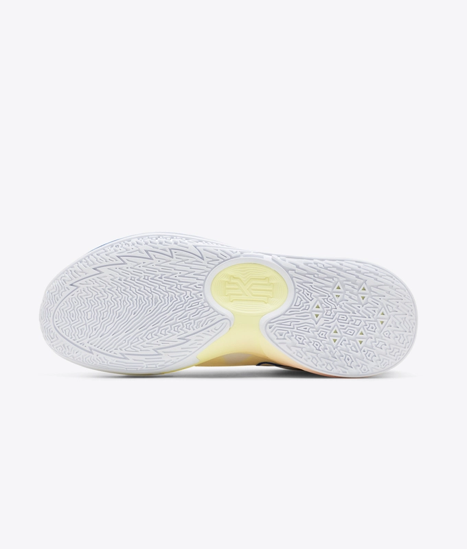 Kyrie Low 5 Ep