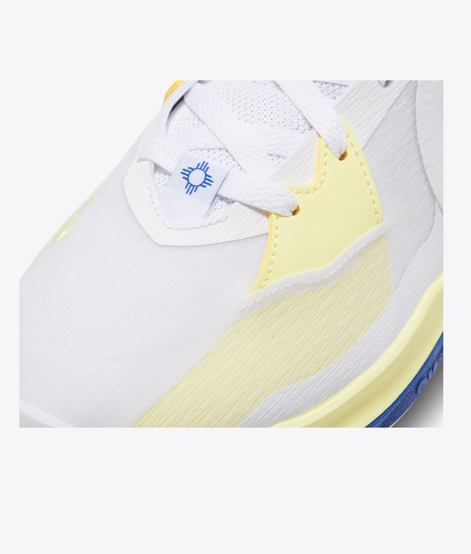 Kyrie Low 5 Ep