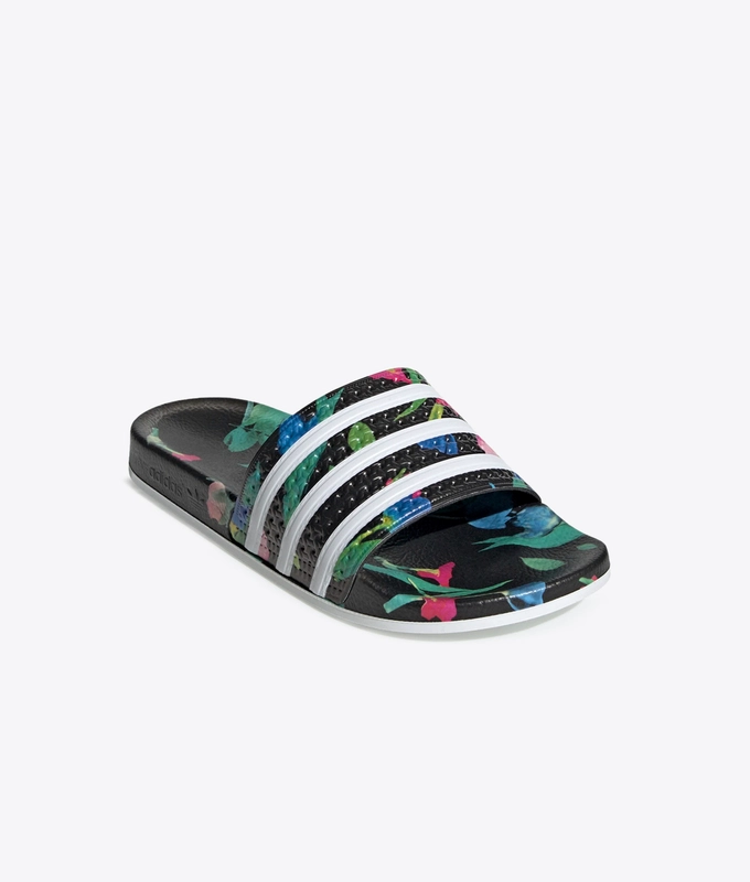ADILETTE W 'CORE BLACK/WHITE'