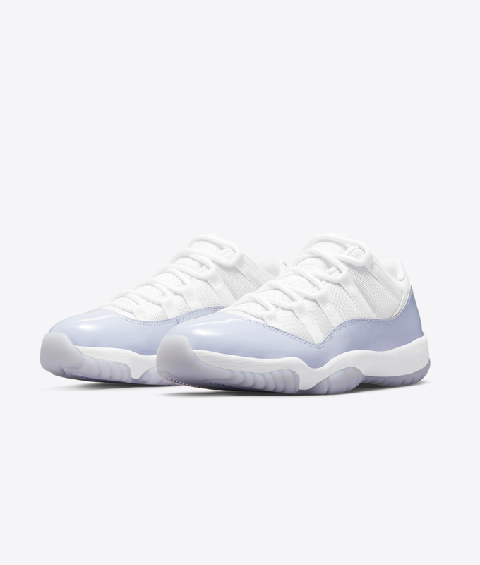 Wmns Air Jordan 11 Retro Low