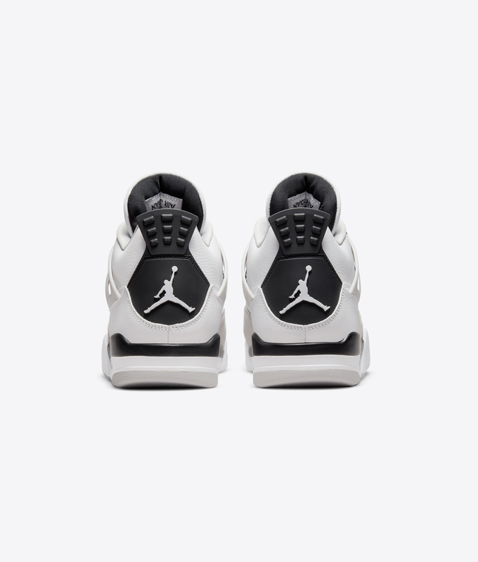 Air Jordan 4 Retro