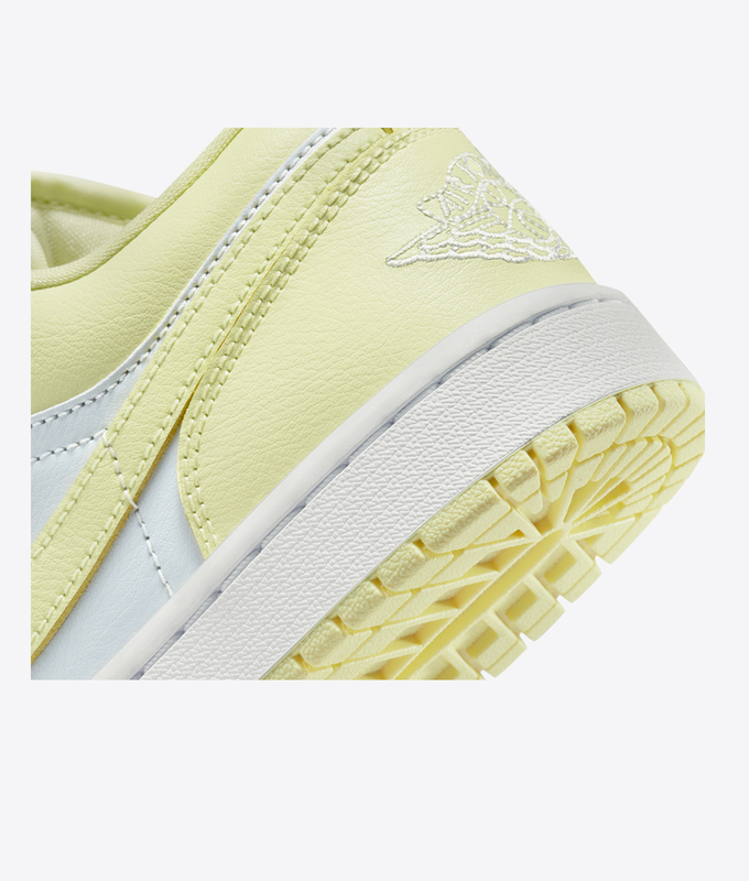Wmns Air Jordan 1 Low