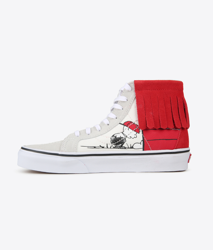 SK8-Hi Moc Peanuts ' Dog House/Bone'