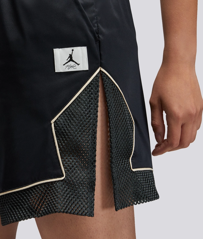 W J Essen Diamond Short 2
