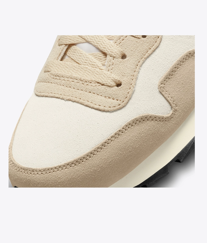 Air Pegasus 83 Prm