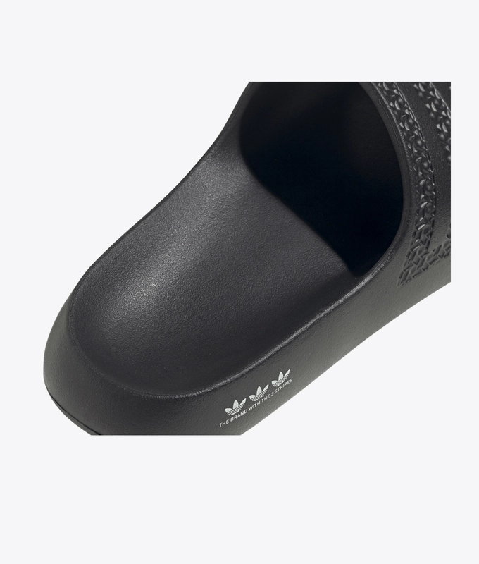 Adilette Ayoon W