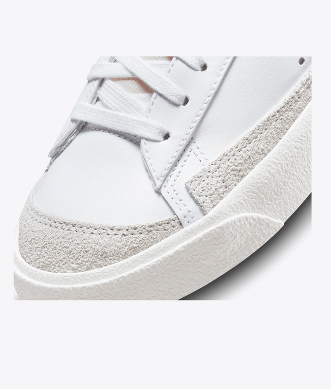 W Blazer Low '77