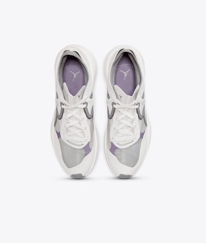 Delta 3 Low