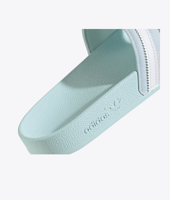 Adilette W