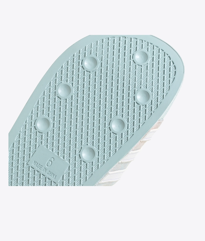 Adilette W