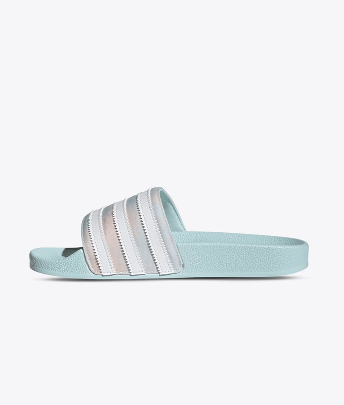 Adilette W