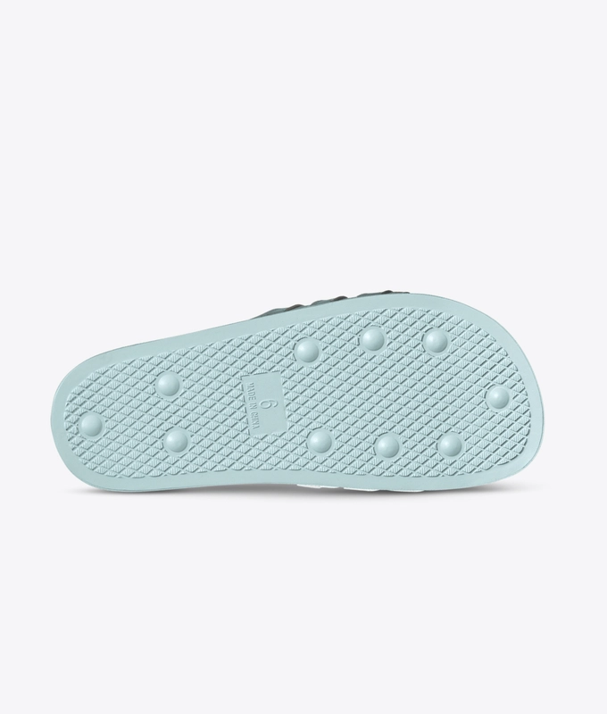 Adilette W