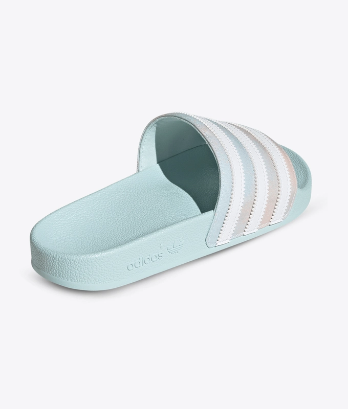 Adilette W