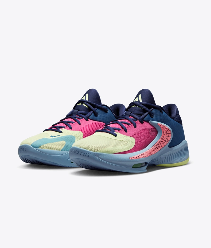 Zoom Freak 4