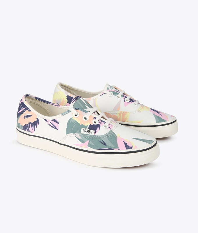 Authentic 'Vintage floral'