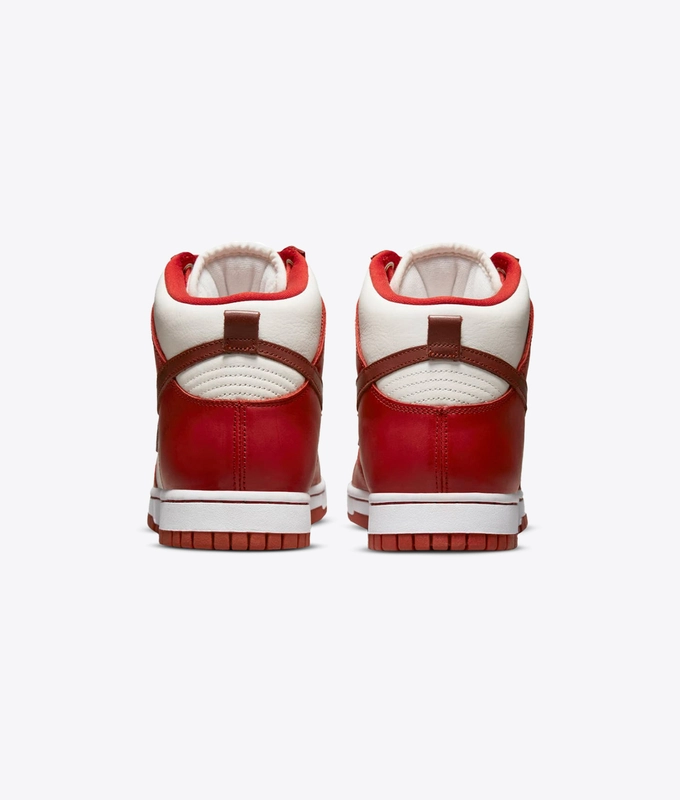 W Dunk High Lxx