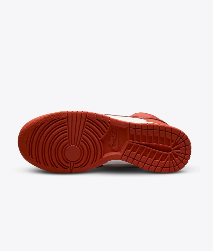 W Dunk High Lxx