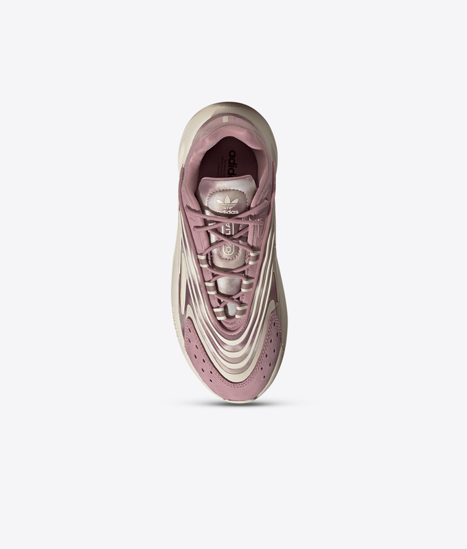 Ozelia W
