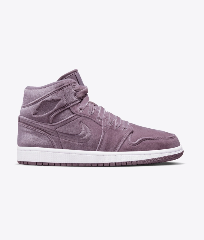 Wmns Air Jordan 1 Mid Se