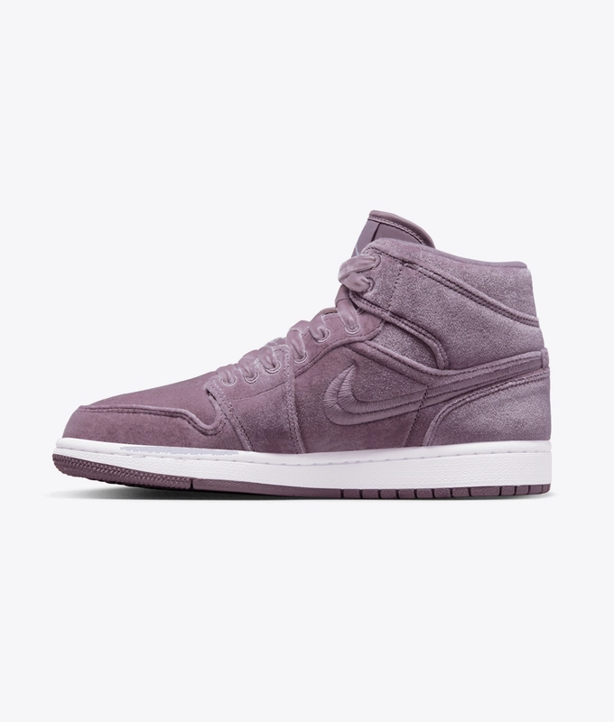 Wmns Air Jordan 1 Mid Se