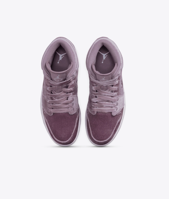 Wmns Air Jordan 1 Mid Se