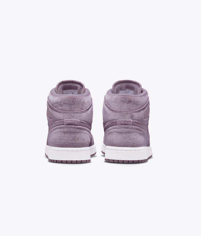 Wmns Air Jordan 1 Mid Se