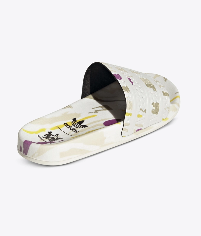 Adilette W
