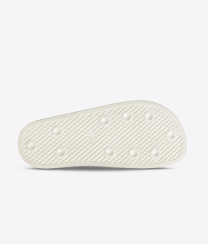 Adilette W