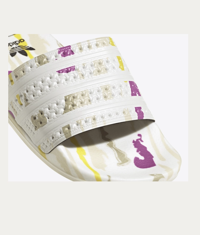 Adilette W