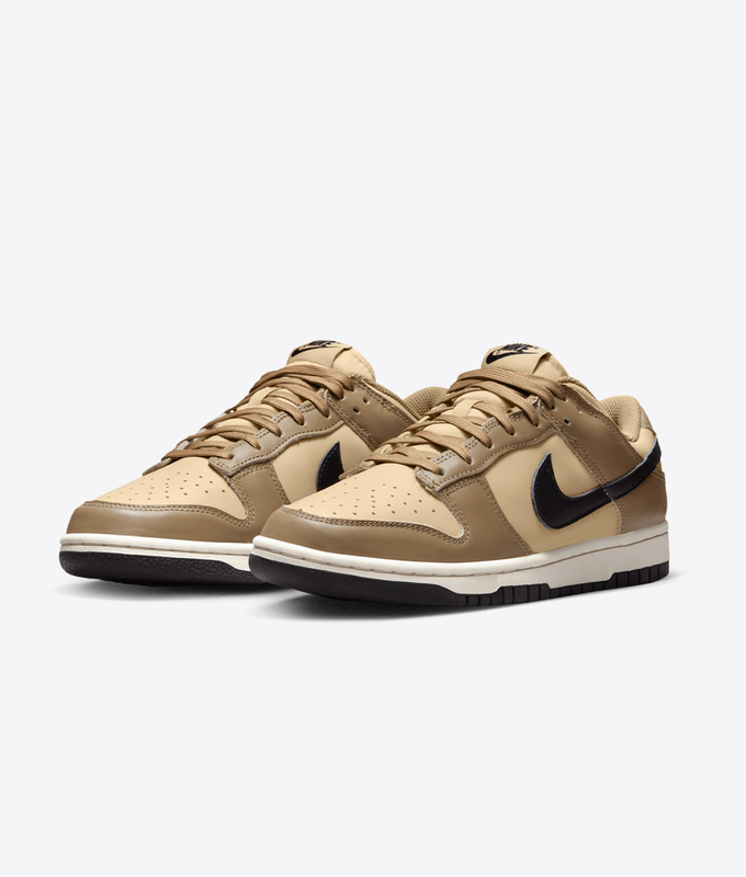 W Dunk Low