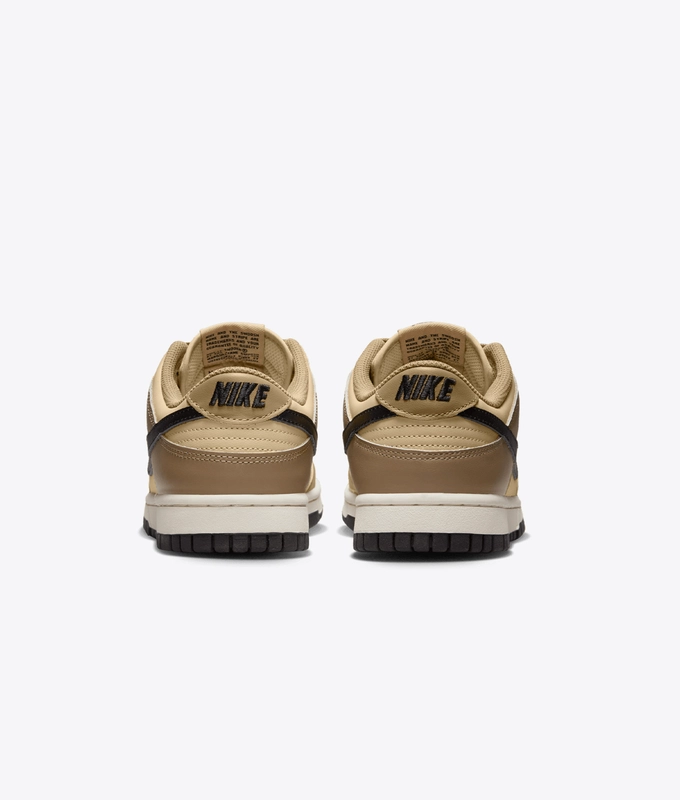 W Dunk Low