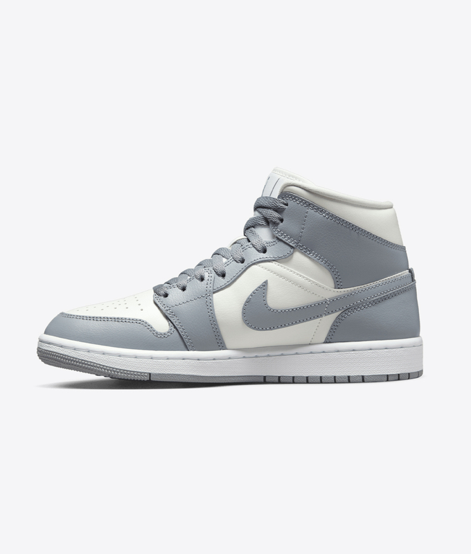 Wmns Air Jordan 1 Mid