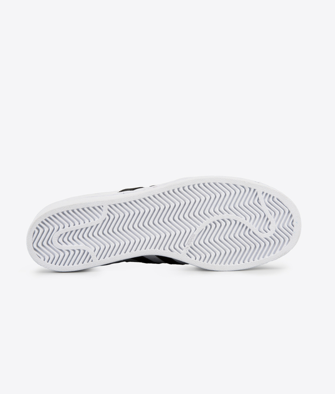 Superstar Foundation White W