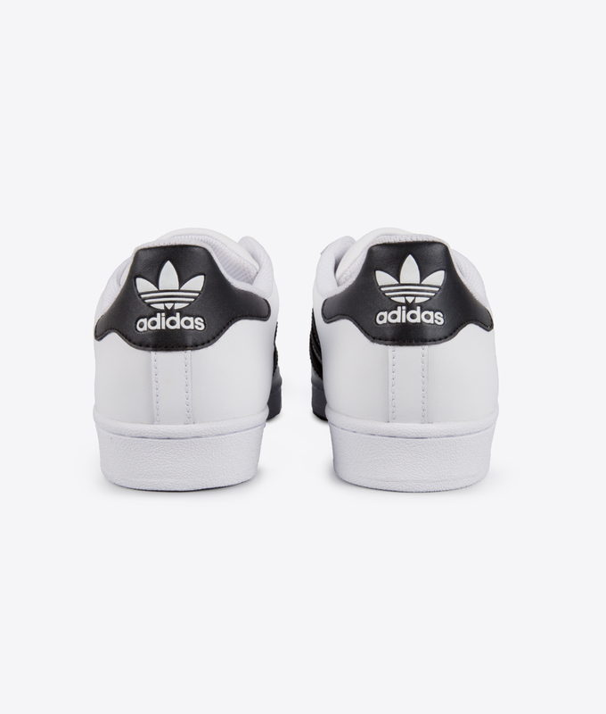 Superstar Foundation White W