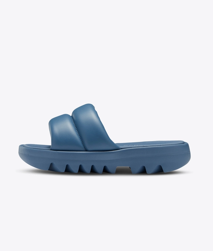 Cardi Slide