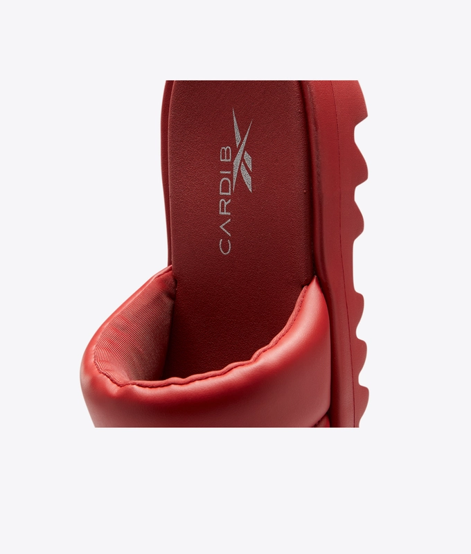 Cardi Slide
