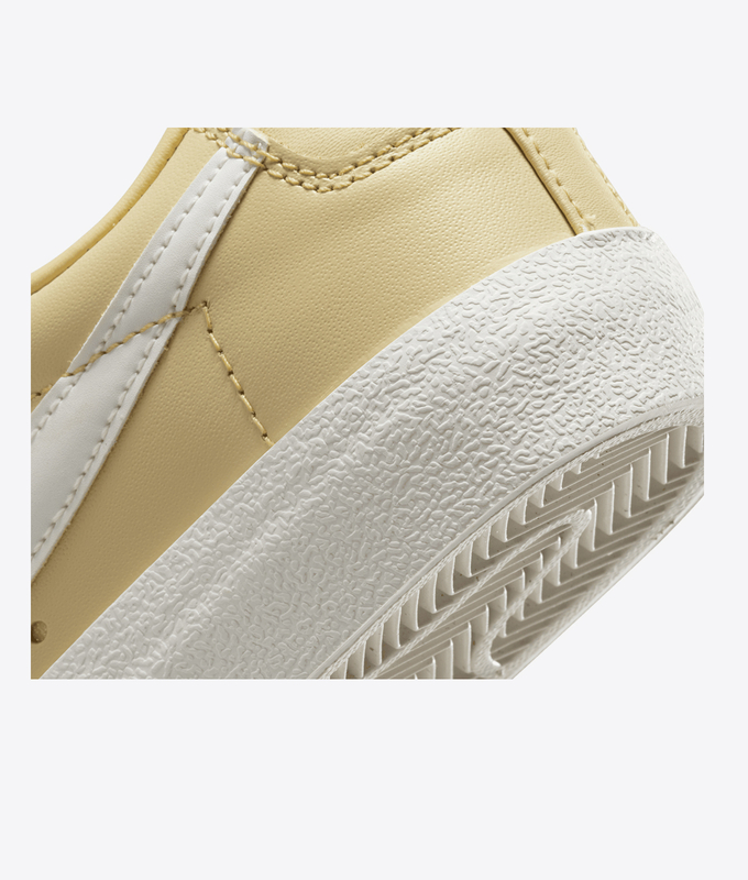 W Blazer Low '77