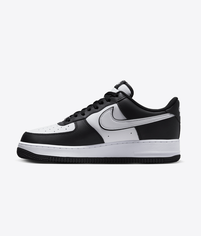 AIR FORCE 1 '07 'BLACK/WHITE'