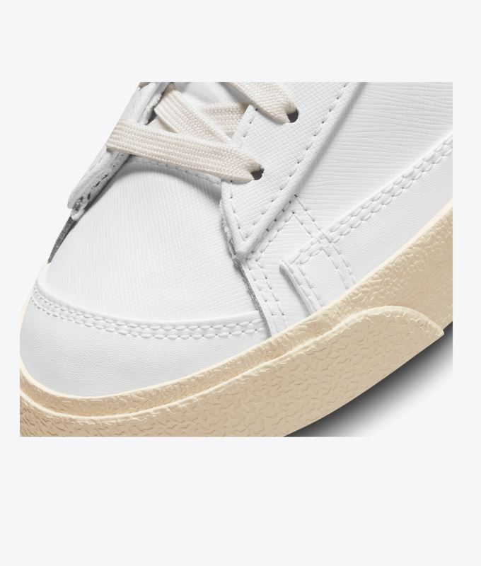 W Blazer Mid '77 Se