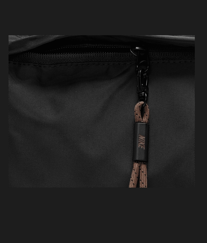 Nk Nsw Essentials Tote - Su22