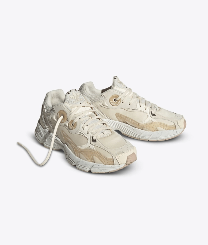 Adidas Astir Her Vegan W