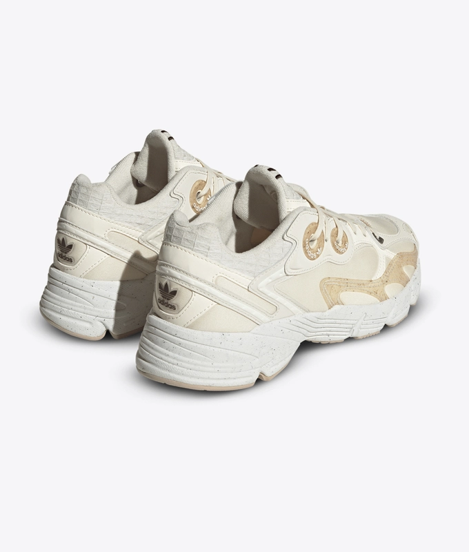 Adidas Astir Her Vegan W