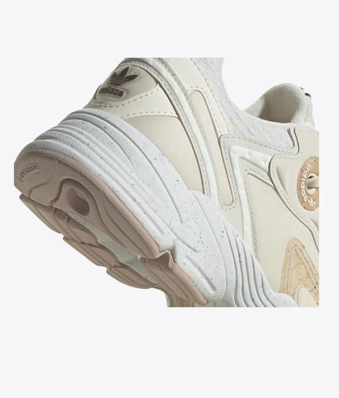 Adidas Astir Her Vegan W
