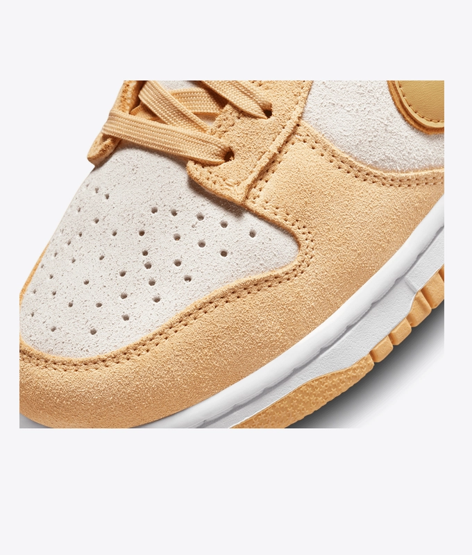 W Dunk Low Lx