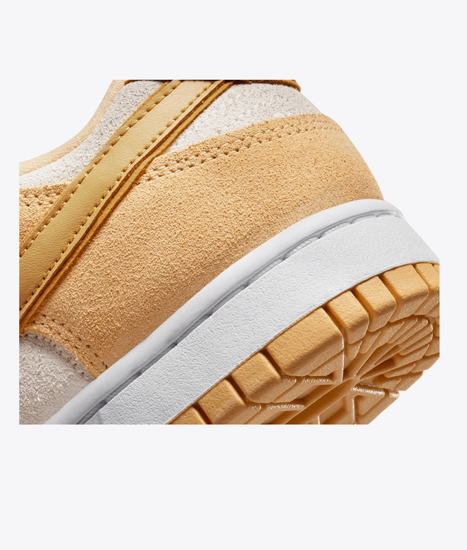 W Dunk Low Lx