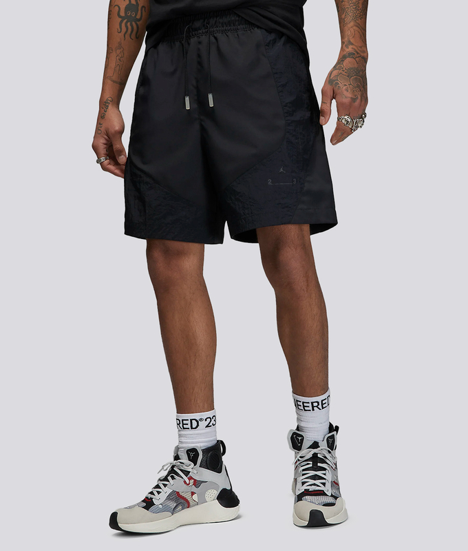 M J 23E Ltwt Short