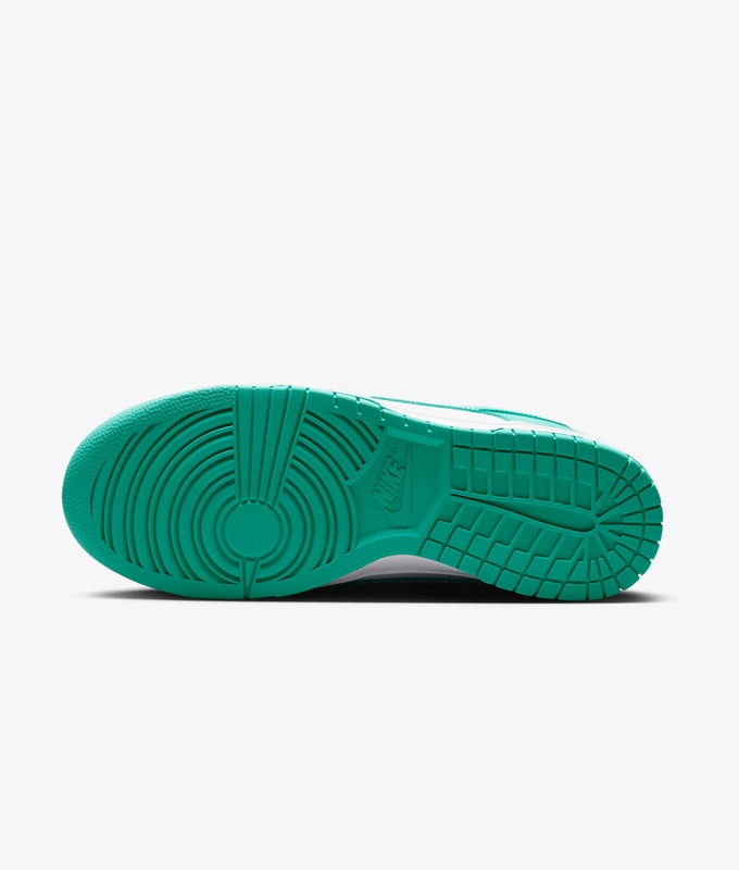 Dunk Low Retro Bttys