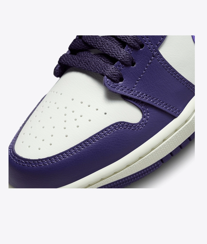 Air Jordan 1 Low